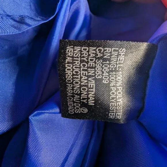 Tahari Arthur S. Levine Sleeveless, Blue Sheath Dress, Gold Buckle Pockets - Picture 6 of 12